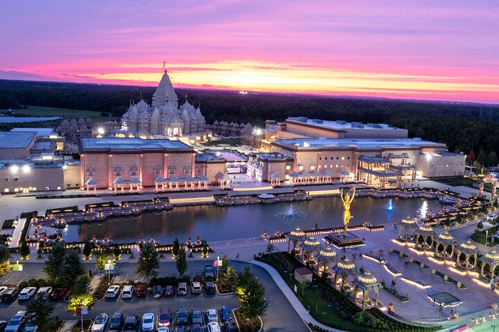 Private Transfer to BAPS Akshardham NJ  - Photo 1 of 6